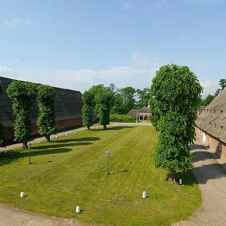 Gut Hohenstein - Platanenappartment Barkelsby Exterior photo